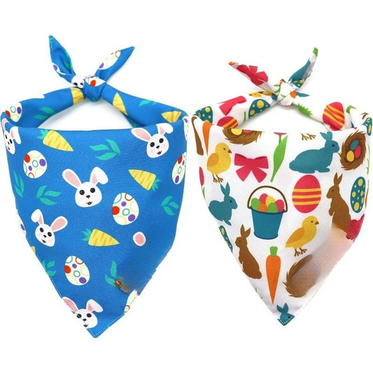 2 bandanas de Pâques pour chien, un bleu et un blanc avec motifs colorés de Pâques