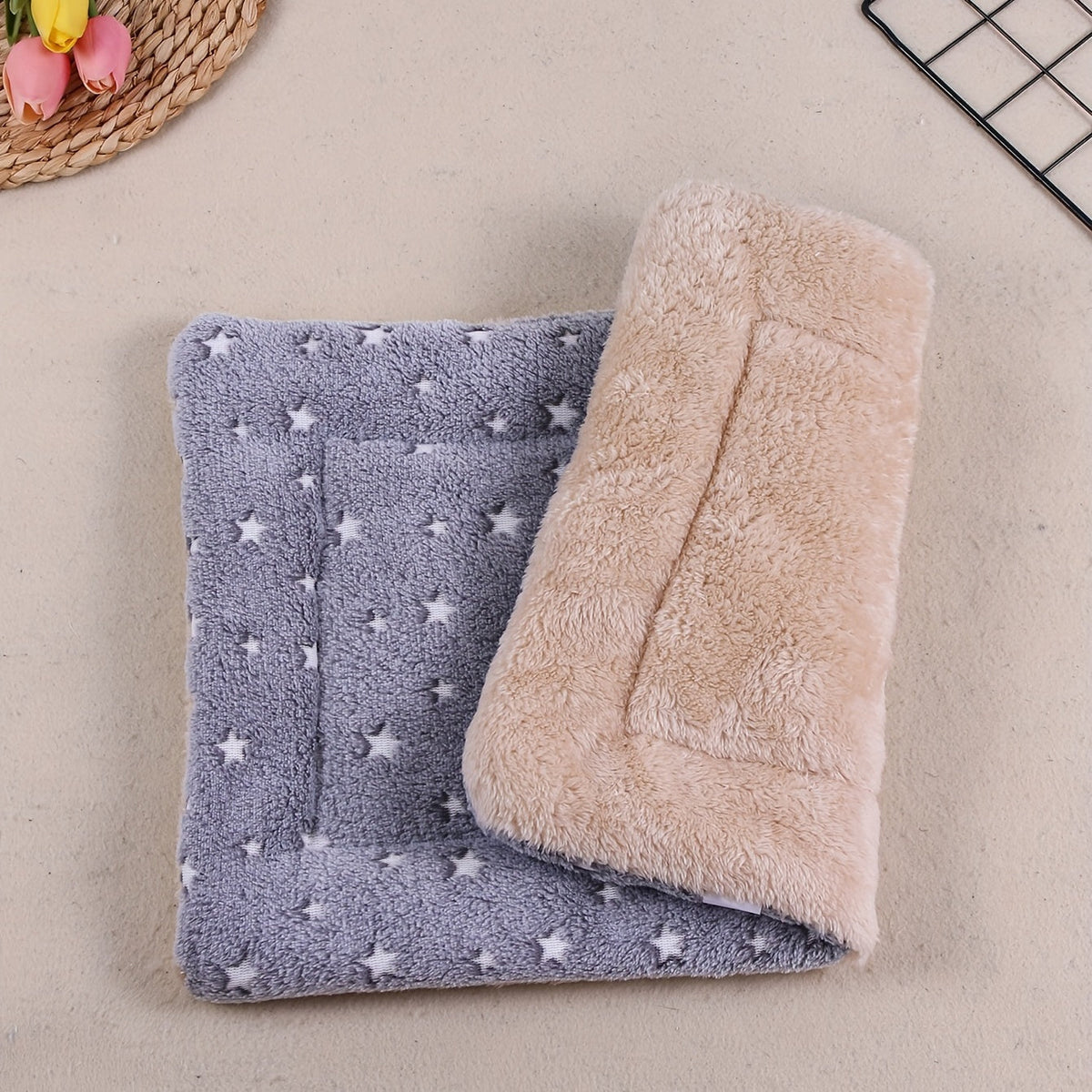 Tapis épais motif étoiles – Chien & chat – photo produit 5