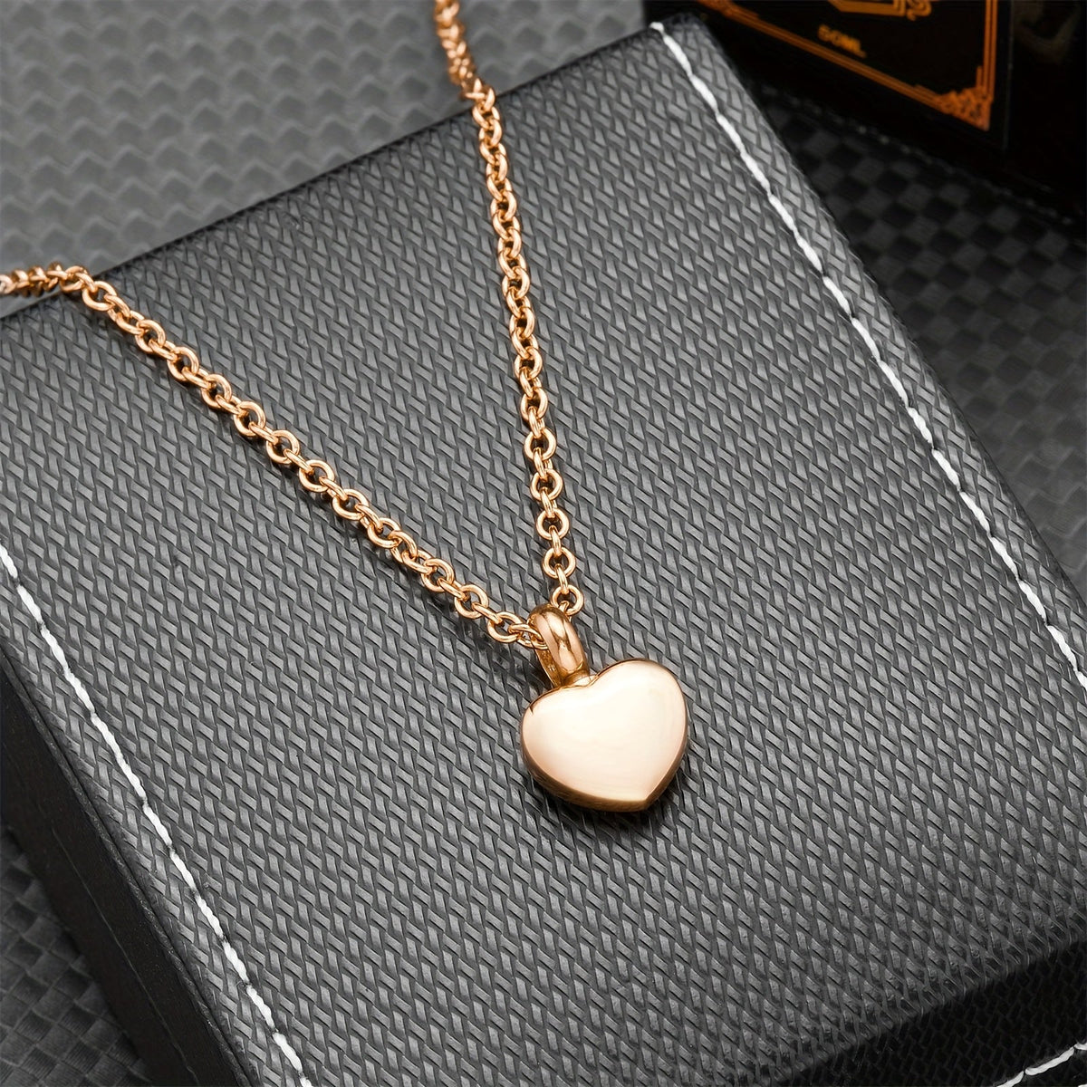 Collier urne cœur – Cendres ou poils – photo produit 8
