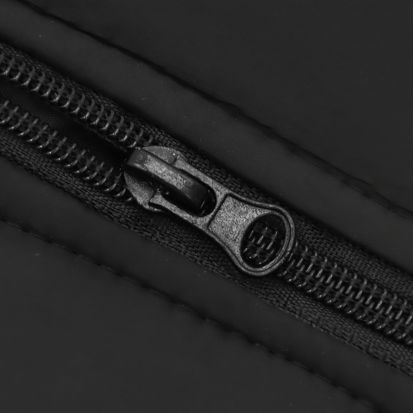 Veste imperméable d'hiver pour chien avec fermeture éclair et boucle pour laisse - Manteau chaud et coupe-vent pour animaux de compagnie de petite à grande taille - Idéal pour les activités de plein air par temps froid