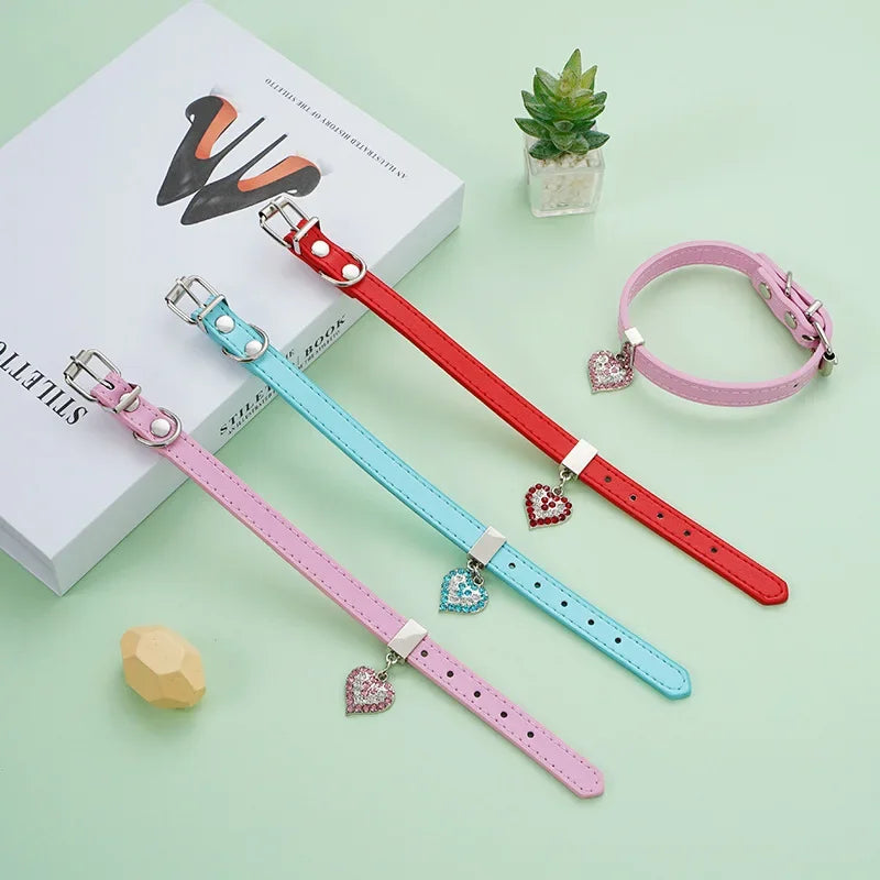 Collier en cuir avec cœur & strass – photo produit 4