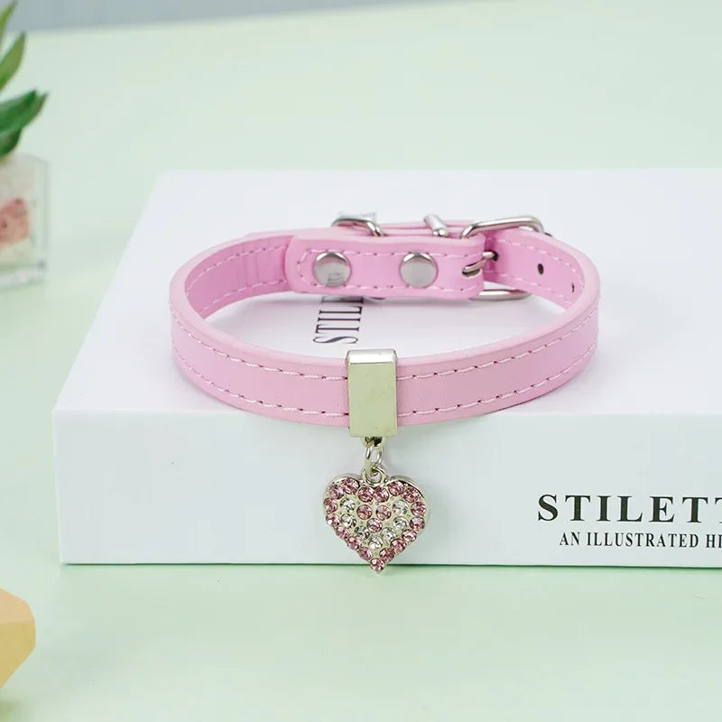 Collier en cuir avec cœur & strass – photo produit 9
